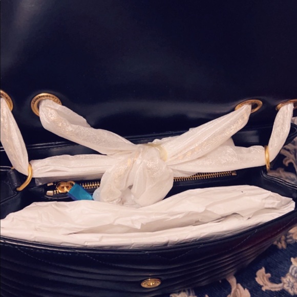 Authentic new Saint Lauren Loulou bag - Picture 9 of 11